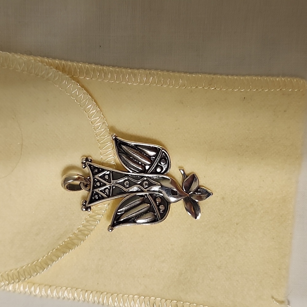 James Avery Retired Messenger Of Peace Pendant